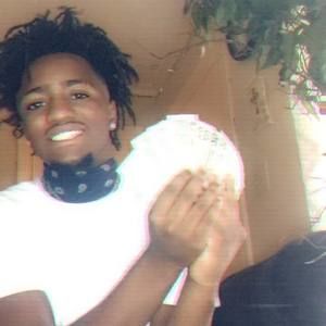 Meet your Posher, Júñè